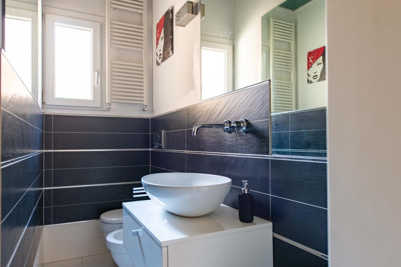 Modern, Bright Near Boboli Gardens & Santo Spirito - Homeunity Firenze Eksteriør billede