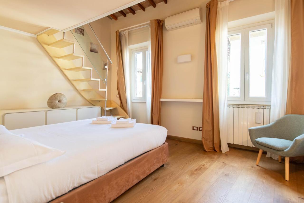 Modern, Bright Near Boboli Gardens & Santo Spirito - Homeunity Firenze Eksteriør billede